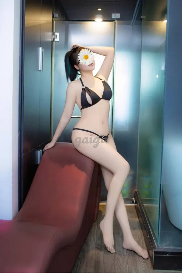 Vy Vy - Nàng thơ gợi… 河内市 30万