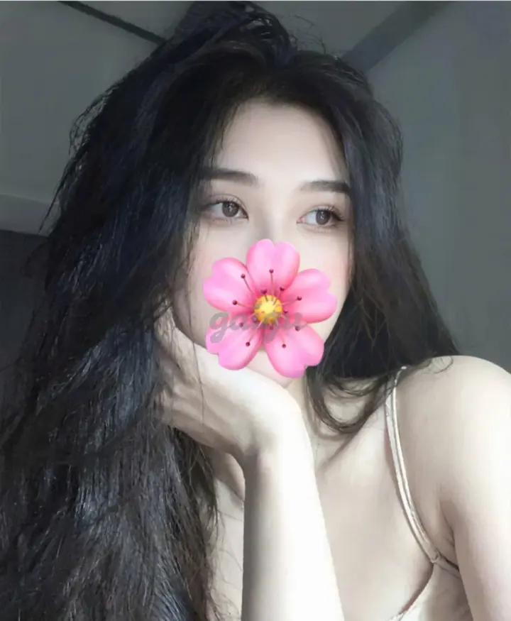 New💯 Khánh Vy 🌸 Ba… 100万 胡志明市