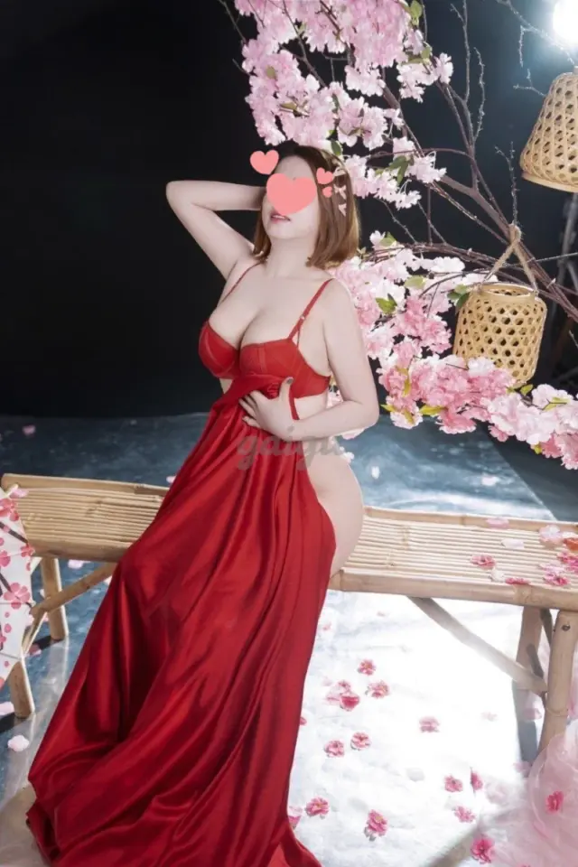 LINH ĐAN ĐẾN CÙNG… 25万 胡志明市
